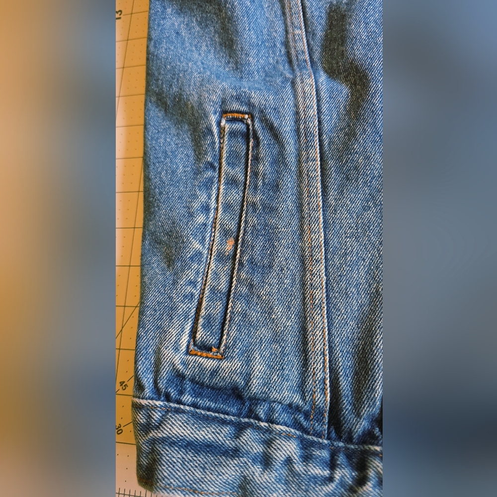 Canadian Made Riders Blue Denim Jacket - Picture 5 of 16